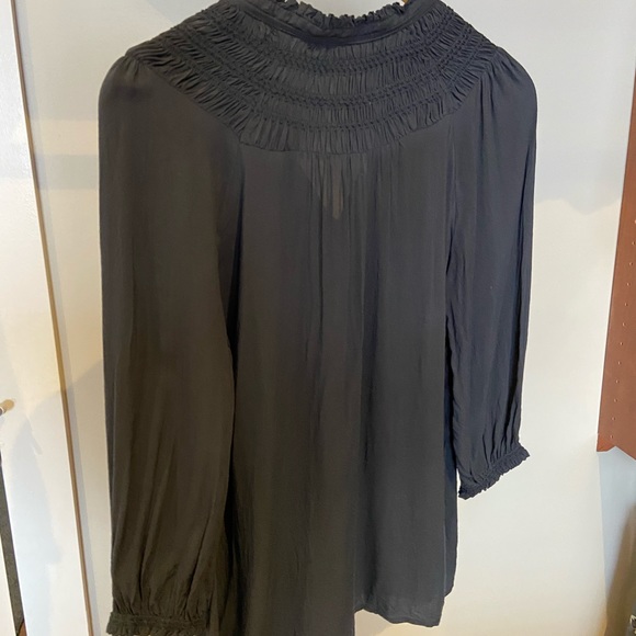 Blue Odille blouse. Size 4. - Picture 3 of 4